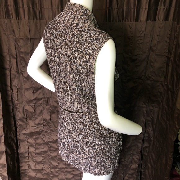 Brown sleeveless cardigan - Picture 3 of 4